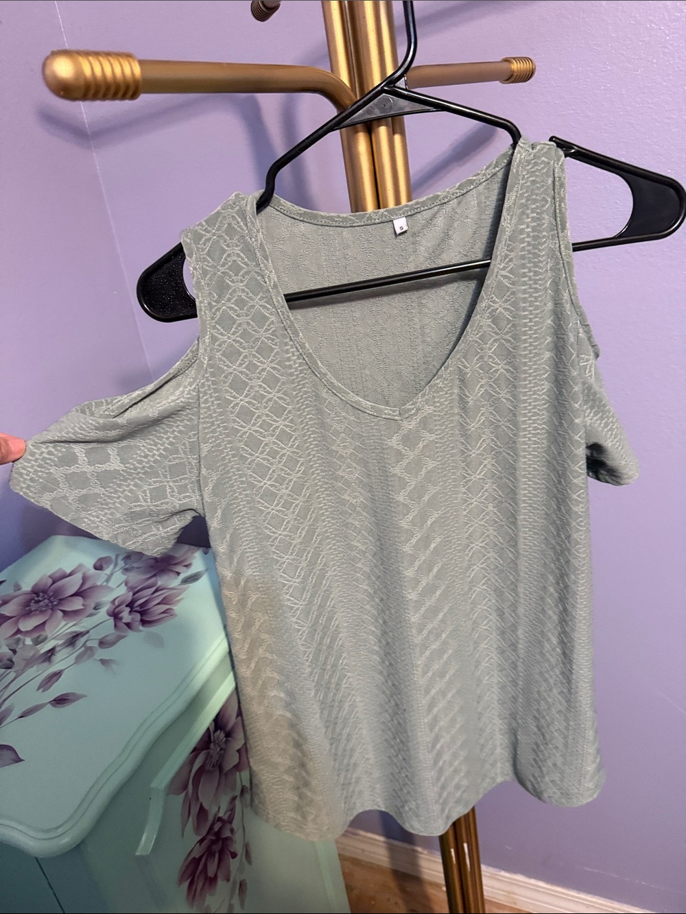 Women's Cold-Shoulder Textured Sage Top
